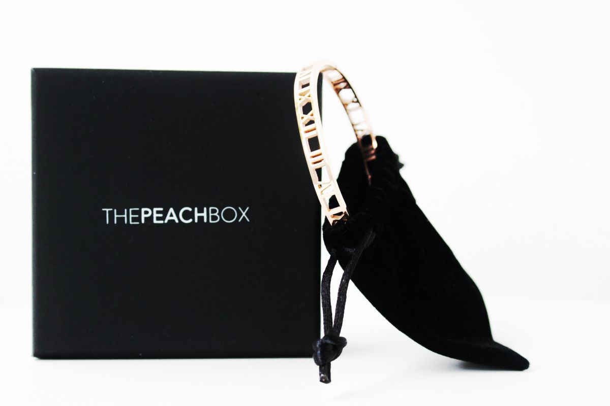 luana codreanu, blog, blogger, last minute couture, fashion blogger, perfect gift, jewelry, golden rose, beautiful, the peach box